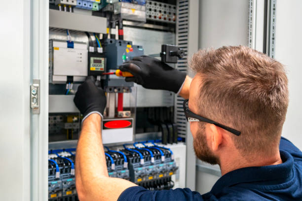 Best Commercial Electrician Services  in La Villa, TX